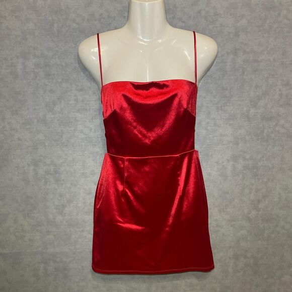 Superdown Mini dress with side slits - Picture 7 of 8